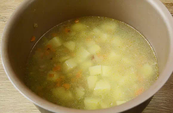 гороховый суп с копченой курицей - рецепт фото 1